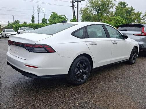2025 Honda Accord Sport SE 1.5T