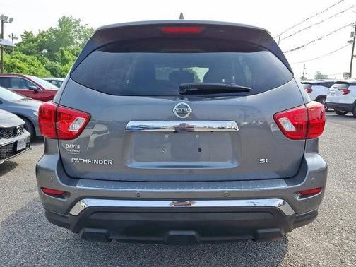 2019 Nissan Pathfinder SL