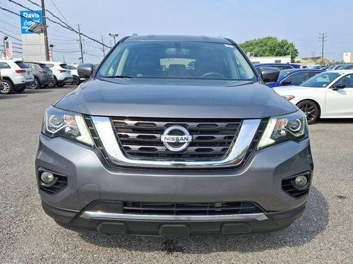 2019 Nissan Pathfinder SL