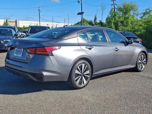 2022 Nissan Altima 2.5 SV