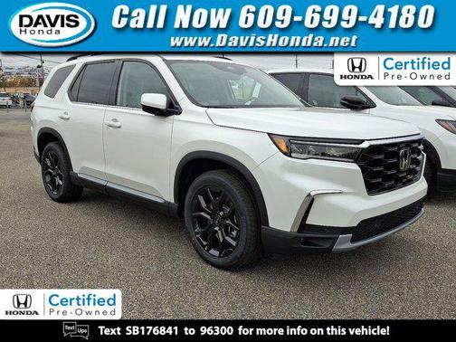 2025 Honda Pilot Touring 8-Passenger