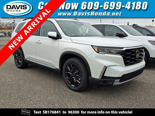 2025 Honda Pilot Touring 8-Passenger