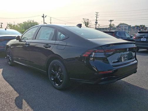2025 Honda Accord Sport SE 1.5T