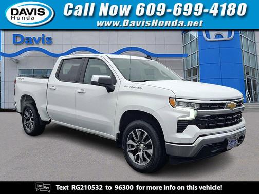 Summit White 2024 Chevrolet Silverado 1500 LT