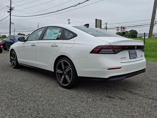 Platinum White Pearl 2026 Honda Accord SE