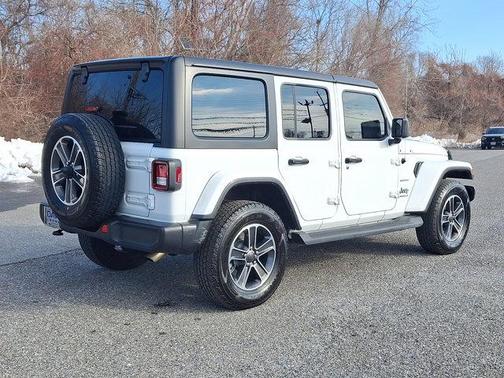 2023 Jeep Wrangler 4-Door Sahara