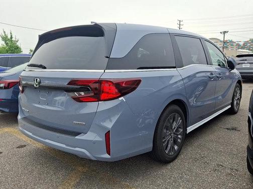 2025 Honda Odyssey Touring