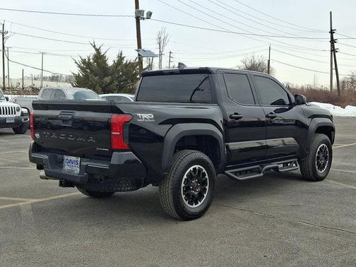 2025 Toyota Tacoma Hybrid TRD Off Road