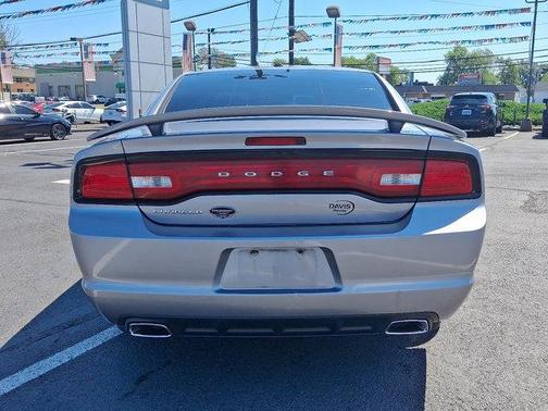 2013 Dodge Charger SE