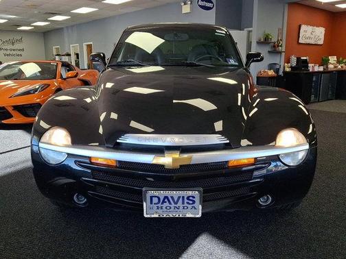 2004 Chevrolet SSR LS