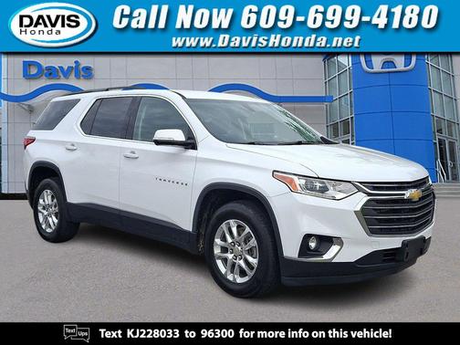 Summit White 2019 Chevrolet Traverse LT Cloth