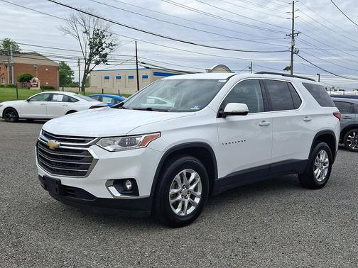 Summit White 2019 Chevrolet Traverse LT Cloth