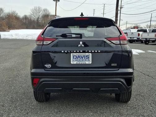 2022 Mitsubishi Eclipse Cross LE