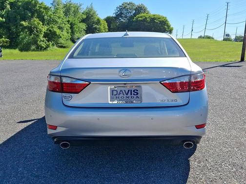 Silver Lining Metallic 2013 Lexus ES 350 Base