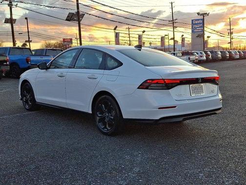 2025 Honda Accord Sport SE 1.5T