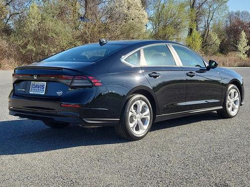 2025 Honda Accord LX 1.5T