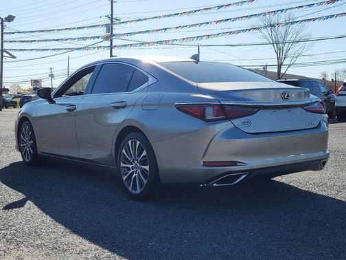 2019 Lexus ES 350 Base