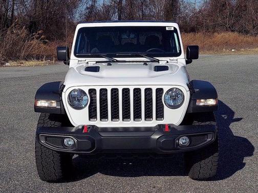Photo 2 of 35 of 2021 Jeep Gladiator Rubicon