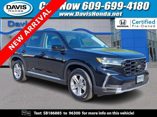 Crystal Black Pearl 2025 Honda Pilot EX-L