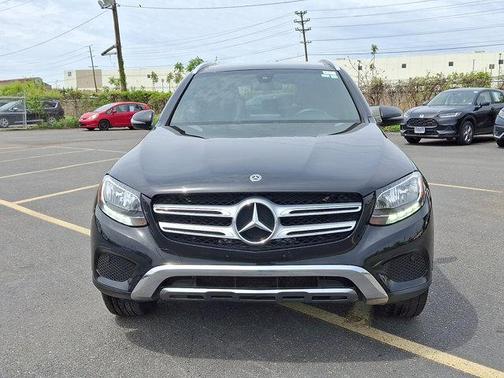 Obsidian Black Metallic 2018 Mercedes-Benz GLC 300 4MATIC