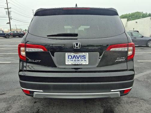 2022 Honda Pilot AWD Elite