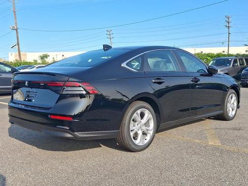 2025 Honda Accord LX 1.5T