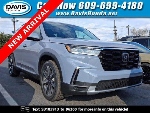 2025 Honda Pilot Touring 8-Passenger