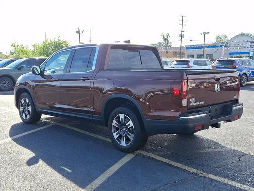 Deep Scarlet Pearl 2019 Honda Ridgeline RTL