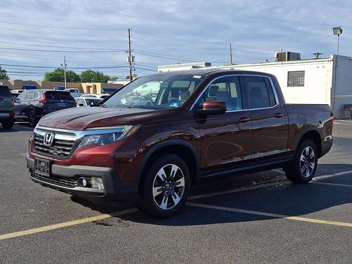 Deep Scarlet Pearl 2019 Honda Ridgeline RTL