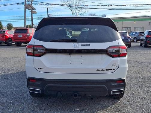 2025 Honda Pilot Black Edition