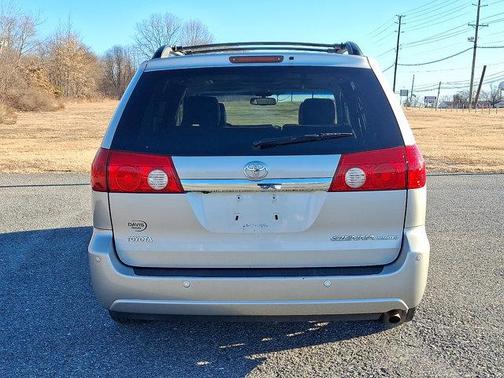 2007 Toyota Sienna XLE