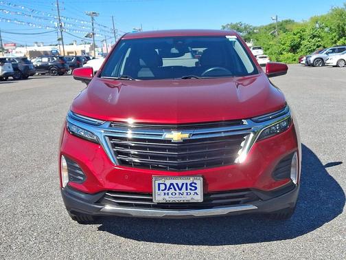 Cherry Red Tintcoat 2022 Chevrolet Equinox 1LT