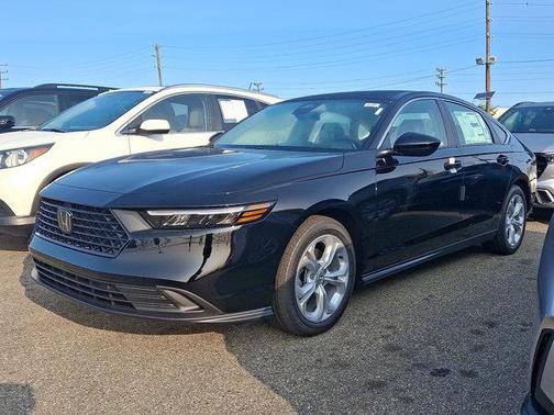 2025 Honda Accord LX 1.5T
