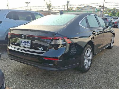 2025 Honda Accord LX 1.5T