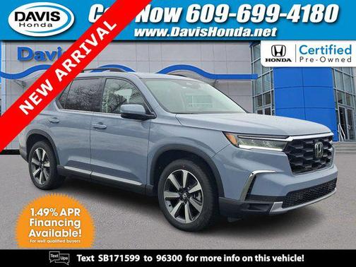 2025 Honda Pilot Touring 8-Passenger