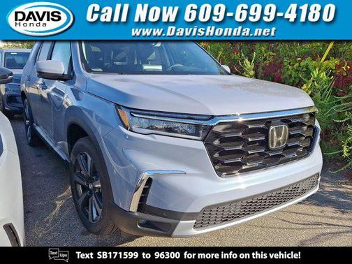2025 Honda Pilot Touring 8-Passenger