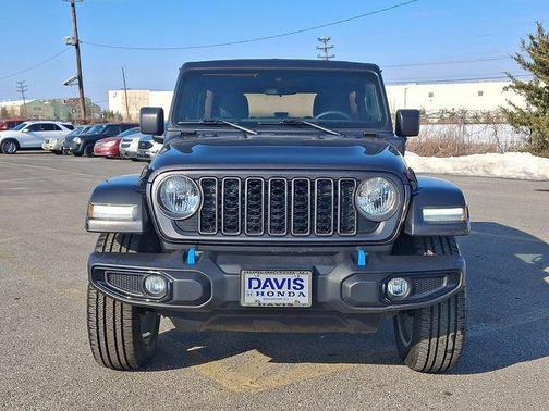 Granite Crystal Metallic Clearcoat 2024 Jeep Wrangler 4xe Sport S