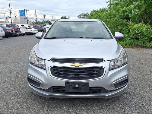 Silver Ice Metallic 2015 Chevrolet Cruze 1LT