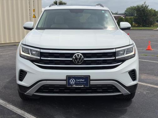 Pure White 2023 Volkswagen Atlas 3.6 SE w/ Technology