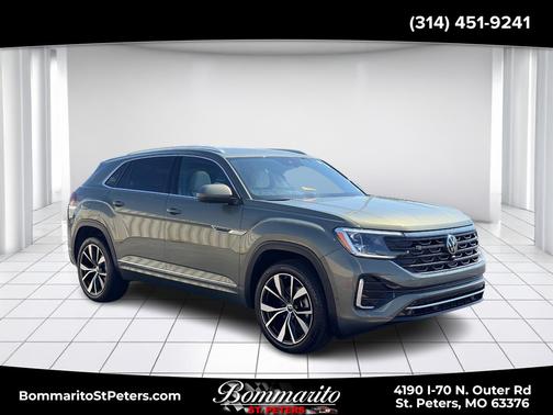 Avocado Green Pearl 2026 Volkswagen Atlas Cross Sport 2.0T SEL Premium R-Line
