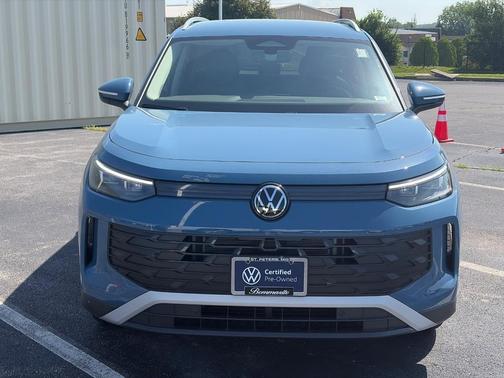 Monterey Blue Pearl 2026 Volkswagen Tiguan 2.0T SE