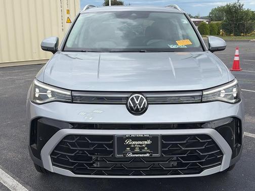 Pyrite Silver Metallic 2025 Volkswagen Taos 1.5T SEL