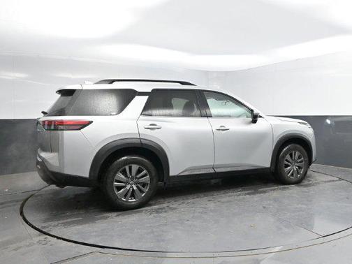Brilliant Silver Metallic 2025 Nissan Pathfinder SV FWD