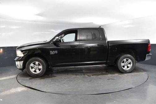 Diamond Black Crystal Pearlcoat 2023 RAM 1500 Classic SLT