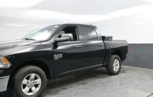 Diamond Black Crystal Pearlcoat 2023 RAM 1500 Classic SLT