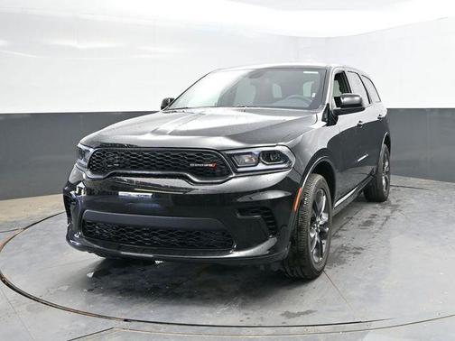 DB Black Crystal Clearcoat 2026 Dodge Durango GT AWD