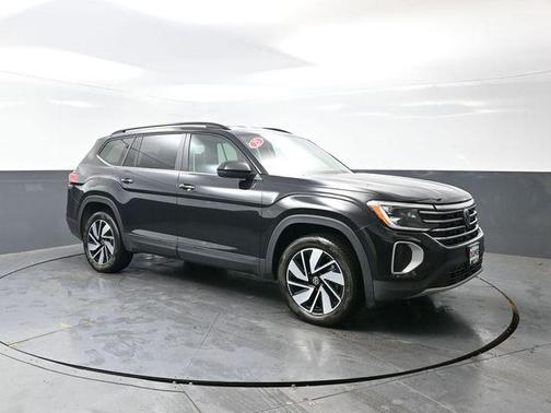 2025 Volkswagen Atlas 2.0T SE w/Technology 4MOTION