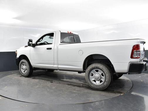 2024 RAM 2500 Tradesman Regular Cab 4x4 8' Box