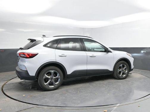 Silver Metallic 2025 Ford Escape ST-Line Select