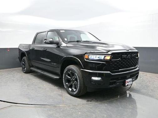 Diamond Black Crystal Pearlcoat 2026 RAM 1500 Big Horn/Lone Star